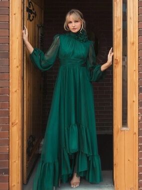 $498 Mac Duggal Emerald Green High Low Chiffon Gown 3D Flower Neck Formal  SZ 12